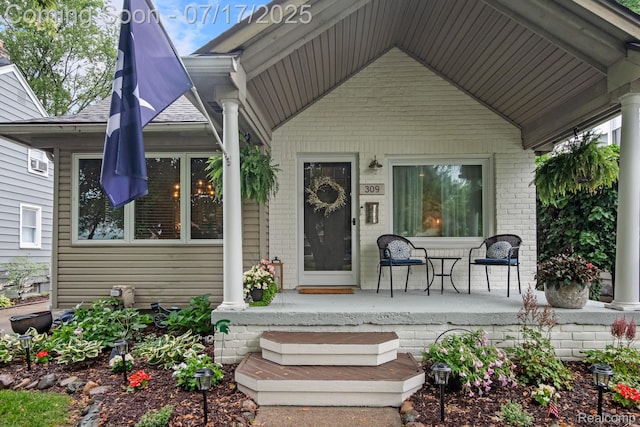 309 S Dorchester Ave, Royal Oak, MI 48067 - view of front of home with a porch and brick siding