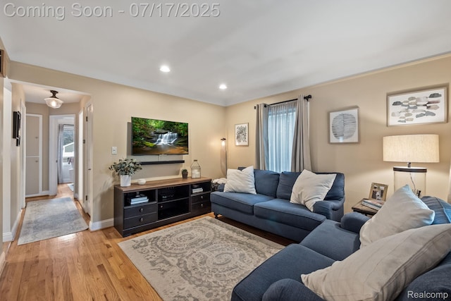 309 S Dorchester Ave, Royal Oak, MI 48067 - living area featuring light wood finished floors and recessed lighting