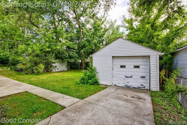 21797 Moross Rd, Grosse Pointe, MI 48236 - detached garage with driveway