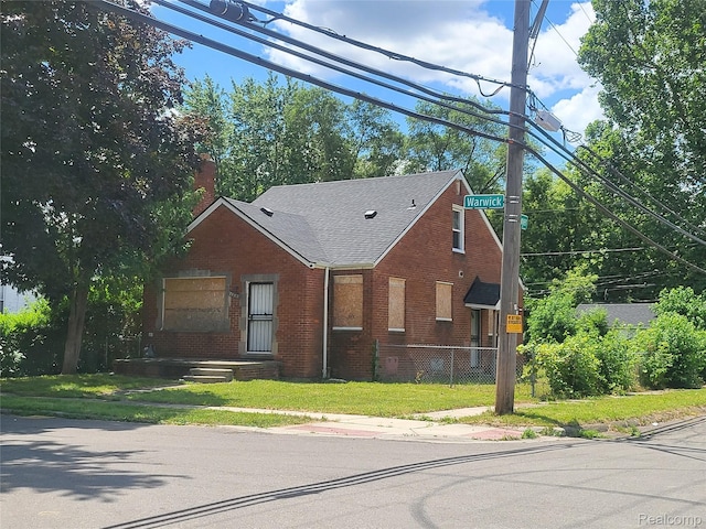 7445 Warwick St, Detroit, MI 48228 - photo 1