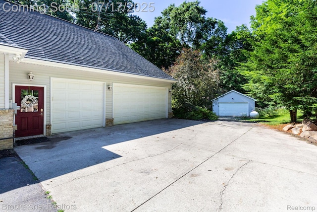 8808 Big Lake Rd, Clarkston, MI 48346 - view of detached garage