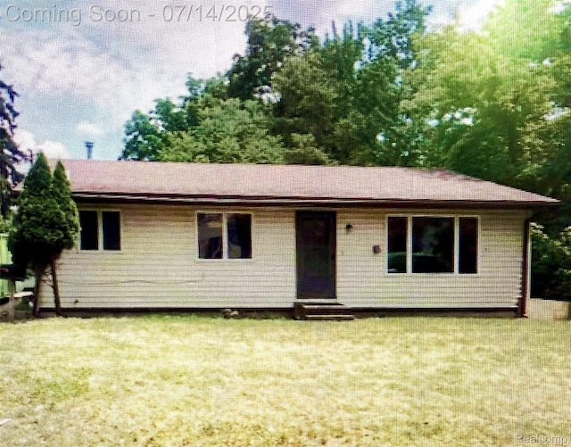 2064 Roos Ave SW, Wayland, MI 49509 - single story home with entry steps, a front yard, and roof with shingles