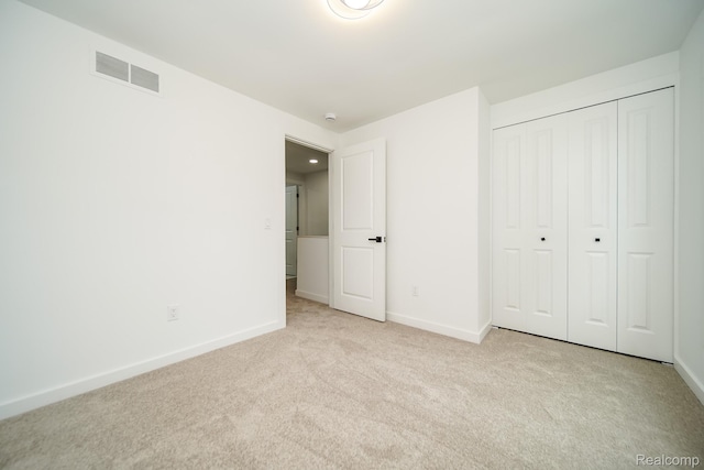 45293 Heatherwoode Ln, Macomb, MI 48044 - unfurnished bedroom featuring carpet and a closet