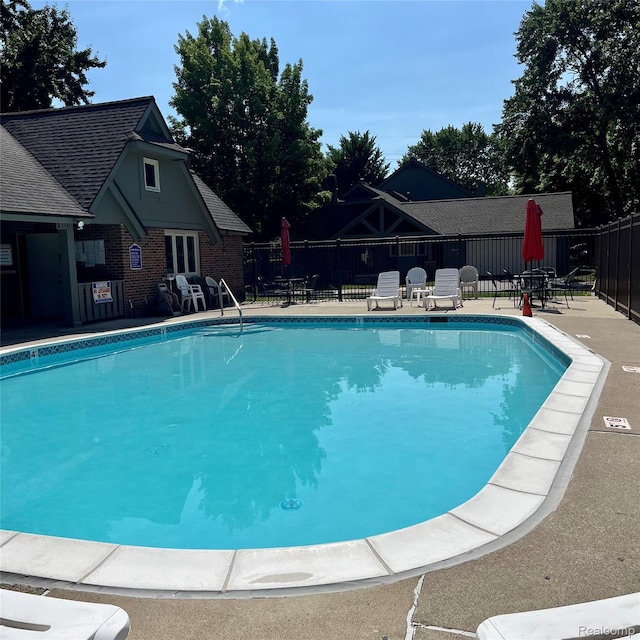 44736 Lynn Dr, Plymouth, MI 48170 - community pool with a patio