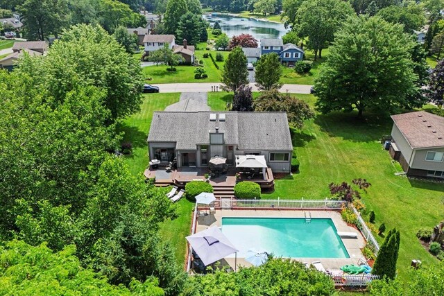 1683 Majon Dr, Highland, MI 48356 - aerial view of property and surrounding area featuring a pool area and a nearby body of water