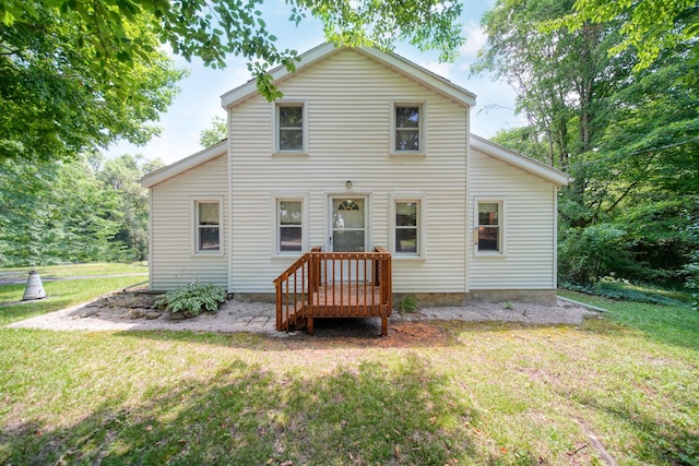 1533 E Munger Rd, Tecumseh, MI 49286 - rear view of house with a lawn