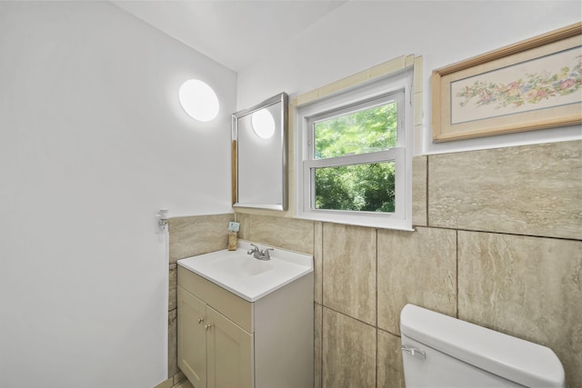 1533 E Munger Rd, Tecumseh, MI 49286 - half bathroom with vanity and toilet