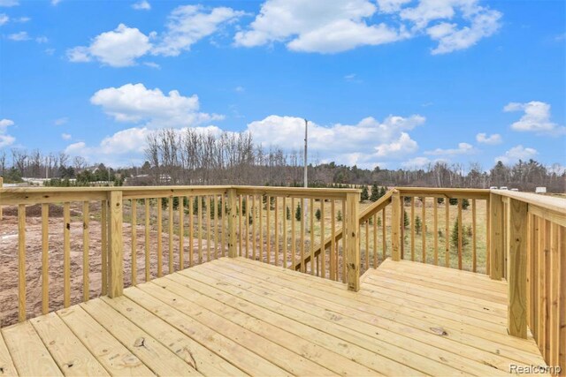 8377 Majestic Blvd, Fowlerville, MI 48836 - view of deck