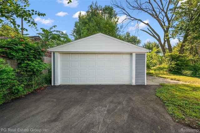 21986 Wellington Ave, Warren, MI 48089 - photo 32