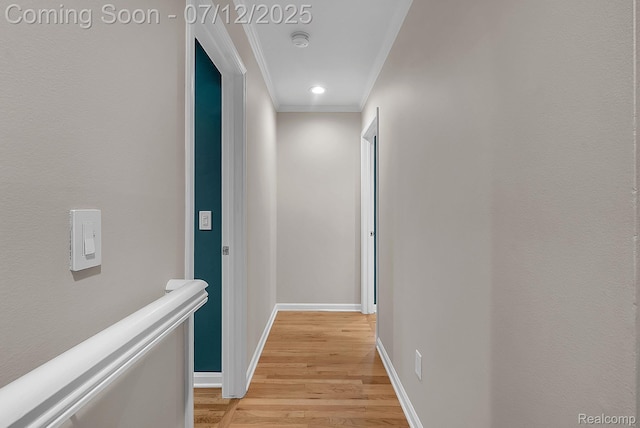 100 Billingsgate Ct, Bloomfield Hills, MI 48301 - hall featuring crown molding, light wood-type flooring, and recessed lighting