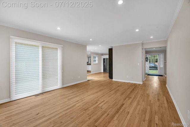 100 Billingsgate Ct, Bloomfield Hills, MI 48301 - unfurnished living room featuring ornamental molding, light wood-style flooring, and recessed lighting