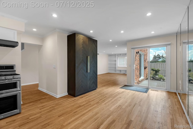 100 Billingsgate Ct, Bloomfield Hills, MI 48301 - kitchen with double oven range, crown molding, light wood-style flooring, recessed lighting, and white cabinetry