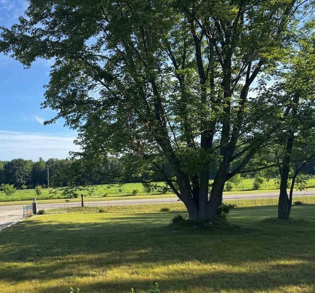 4535 Norton Dr, Grawn, MI 49637