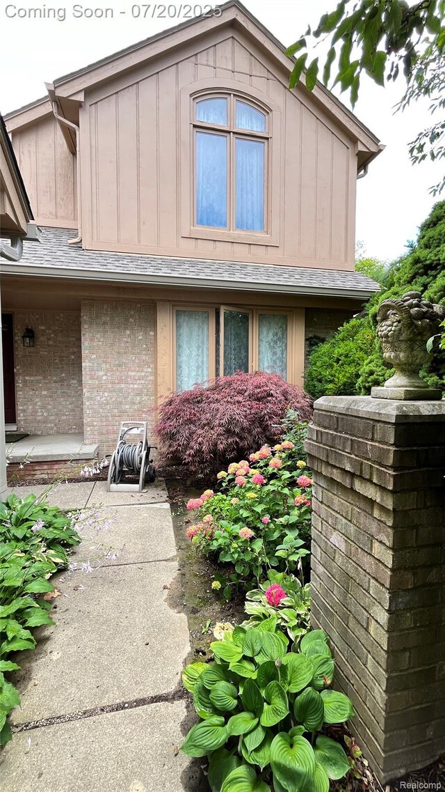 1231 Autumn Dr, Troy, MI 48098 - photo 4