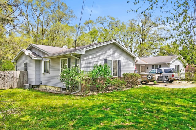287-289 S Waverly Rd, Holland, MI 49423 - view of side of home with a cooling unit