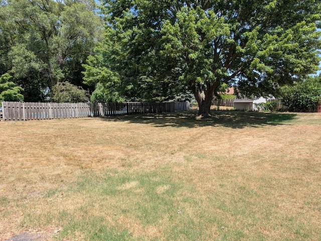 287-289 S Waverly Rd, Holland, MI 49423 - view of yard