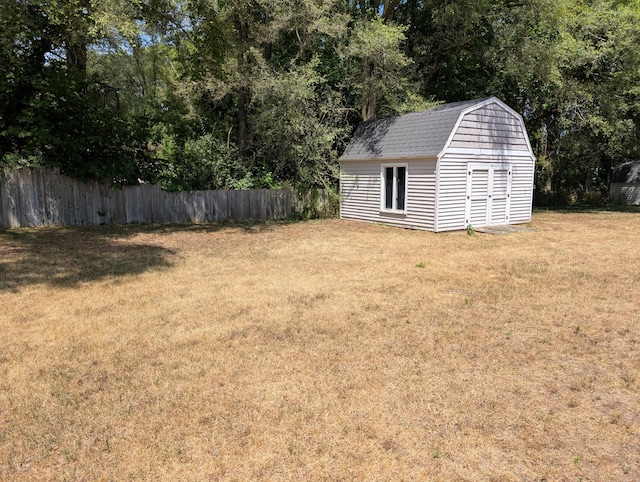 287-289 S Waverly Rd, Holland, MI 49423 - view of yard featuring a shed