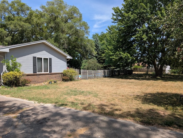 287-289 S Waverly Rd, Holland, MI 49423 - view of yard