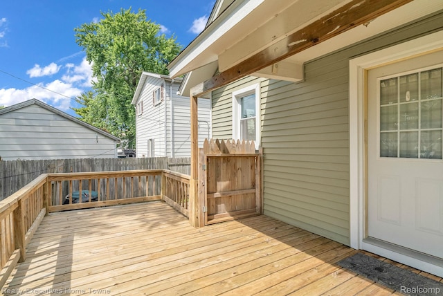 509 13th St, Port Huron, MI 48060 - view of deck