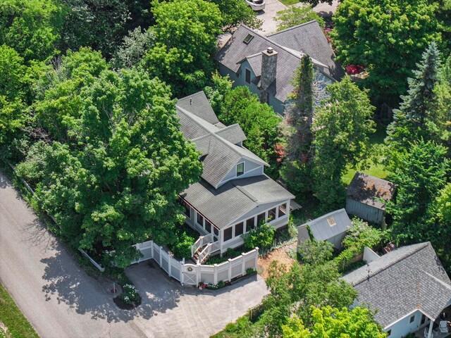 220 E Pearl St, Leland, MI 49654