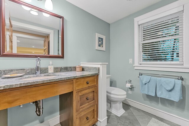 220 E Pearl St, Leland, MI 49654
