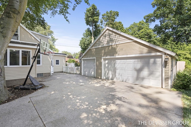 817 Central Ave, Holland, MI 49423 - view of detached garage