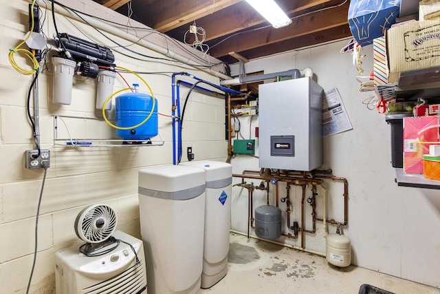 916 Hillcrest Dr, Adrian, MI 49221 - utility room featuring water heater