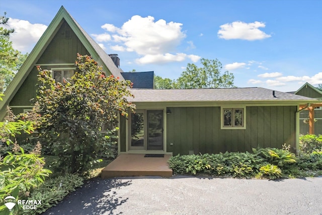 3078 Green Corners Rd, Lapeer, MI 48446 - view of front of house with roof with shingles