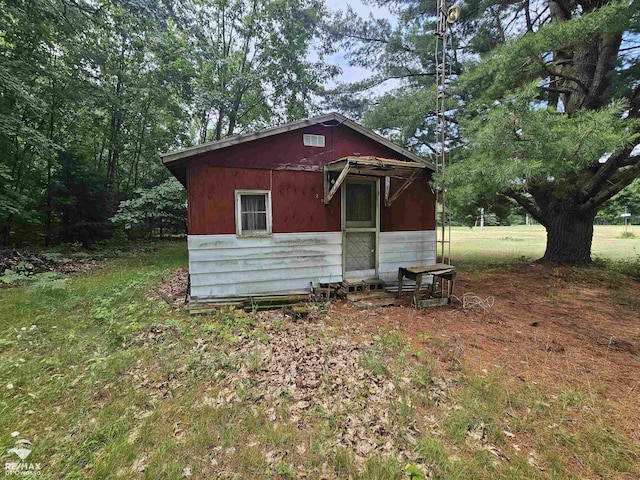 2789 Grass Lake Ave, Clare, MI 48632 - view of outdoor structure