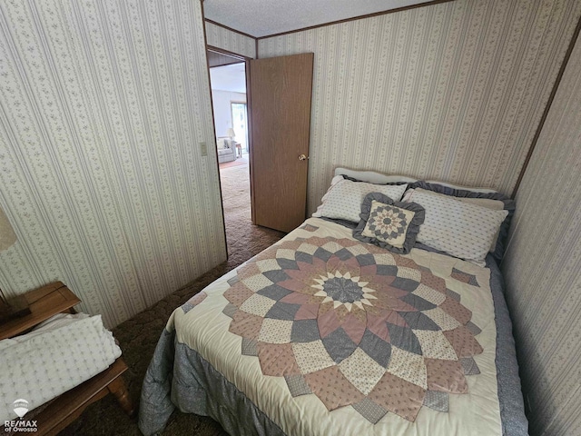 2789 Grass Lake Ave, Clare, MI 48632 - bedroom with wallpapered walls, crown molding, and carpet flooring