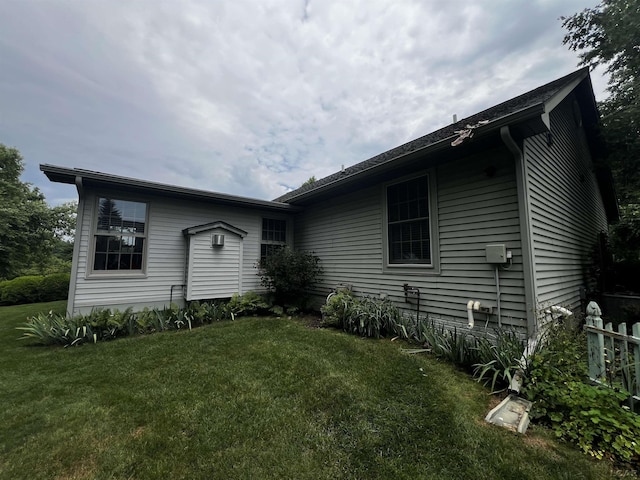 3118 Birch Run, Adrian, MI 49221 - back of house with a lawn