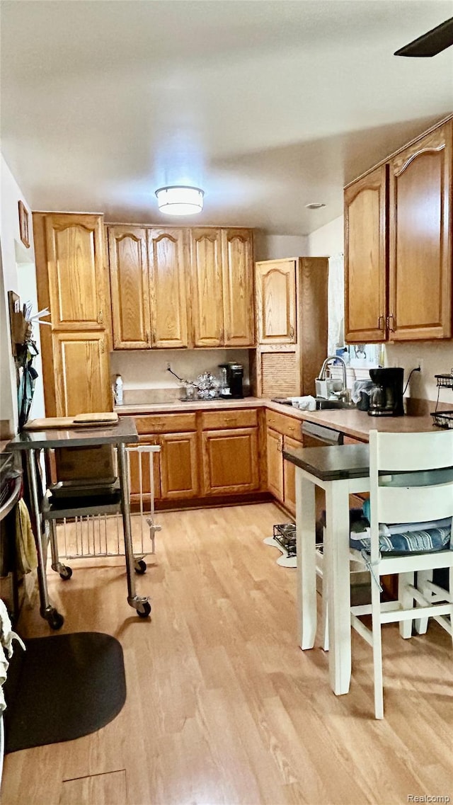 6326 Glastonbury St, Westland, MI 48185 - photo 5