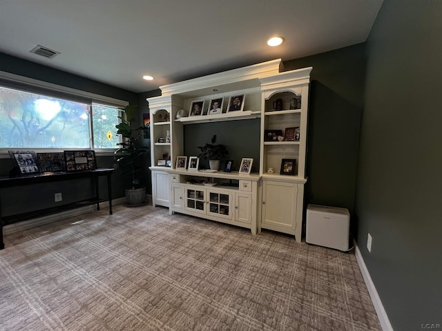 231 Willis Rd, Saline, MI 48176 - carpeted living room featuring recessed lighting and baseboards