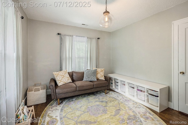 2577 John R Rd, Rochester Hills, MI 48307 - living room with wood finished floors and baseboards