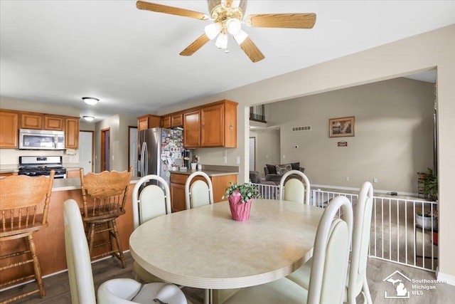 13993 Sturgeon Bar Ct, Gibraltar, MI 48173 - photo 10