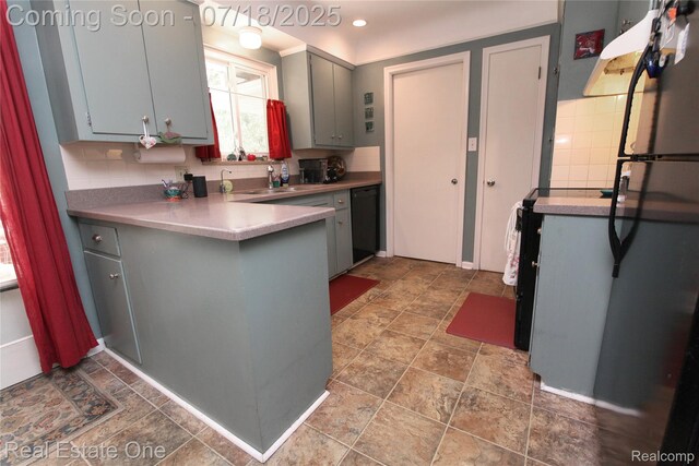 483 Rochdale Dr S, Rochester Hills, MI 48309 - kitchen featuring freestanding refrigerator, gray cabinetry, stone finish flooring, electric range, and recessed lighting