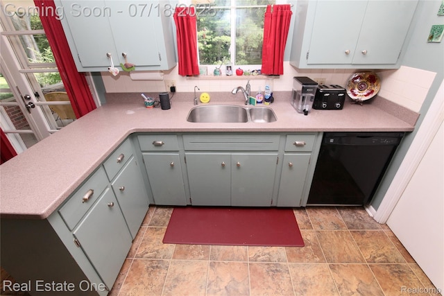 483 Rochdale Dr S, Rochester Hills, MI 48309 - kitchen with dishwasher, plenty of natural light, decorative backsplash, and light countertops