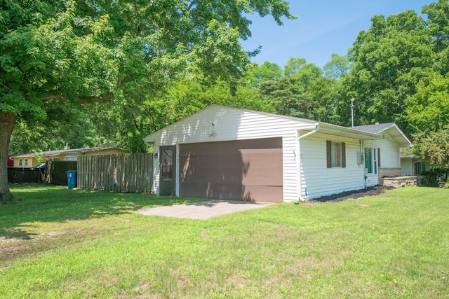 935 N Ave, Battle Creek, MI 49017 - view of side of home