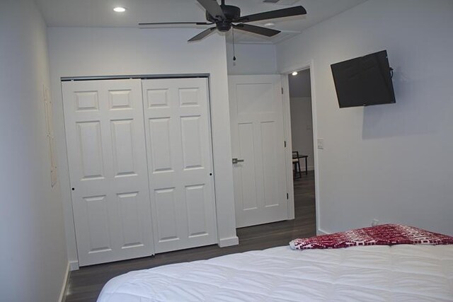 93402 Lee Dr Unit 1, Dowagiac, MI 49047 - bedroom with wood finished floors, a closet, recessed lighting, and ceiling fan