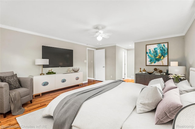 4770 Hedgewood Dr, Bloomfield Hills, MI 48301 - bedroom with ornamental molding, wood finished floors, and ceiling fan