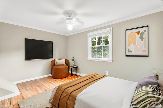 4770 Hedgewood Dr, Bloomfield Hills, MI 48301 - bedroom featuring wood finished floors, ornamental molding, and ceiling fan