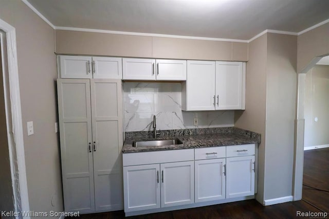 8685 Ford Ave, Warren, MI 48089 - photo 2