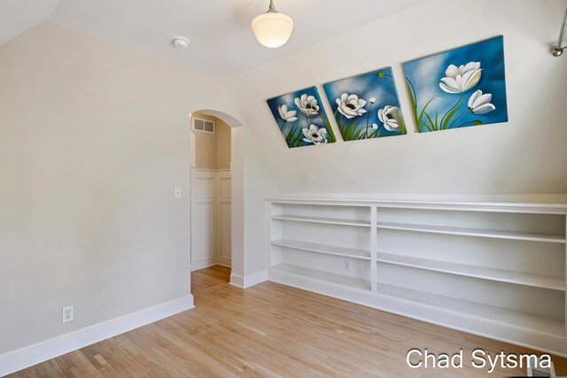 839 Cadillac Dr SE, Grand Rapids, MI 49506