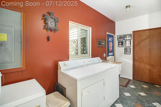4420 Pinedale Ave, Clarkston, MI 48346 - laundry room featuring separate washer and dryer