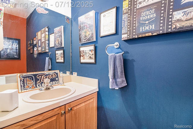 4420 Pinedale Ave, Clarkston, MI 48346 - bathroom with vanity