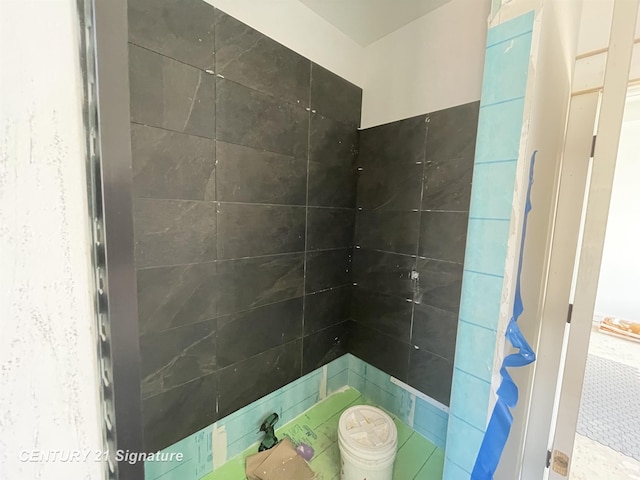 8884 Copper Ct, Freeland, MI 48623 - view of bathroom