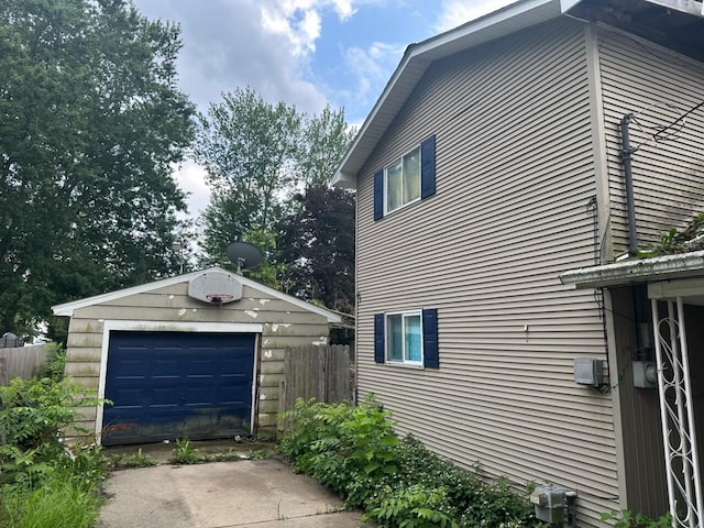 129 W Walnut St, Saint Charles, MI 48655