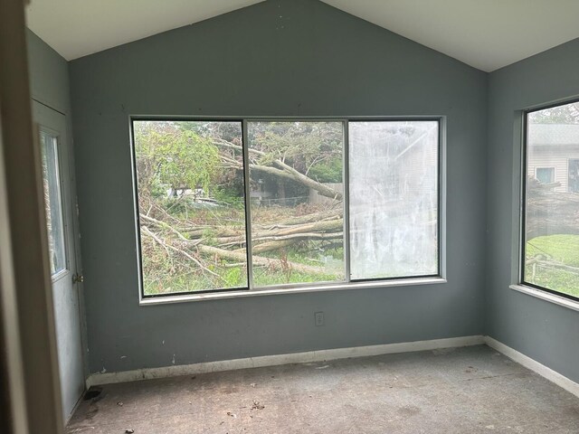 129 W Walnut St, Saint Charles, MI 48655