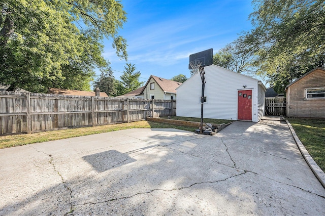 2028 Rowe Ave NE, Grand Rapids, MI 49505 - view of patio / terrace with an outdoor structure