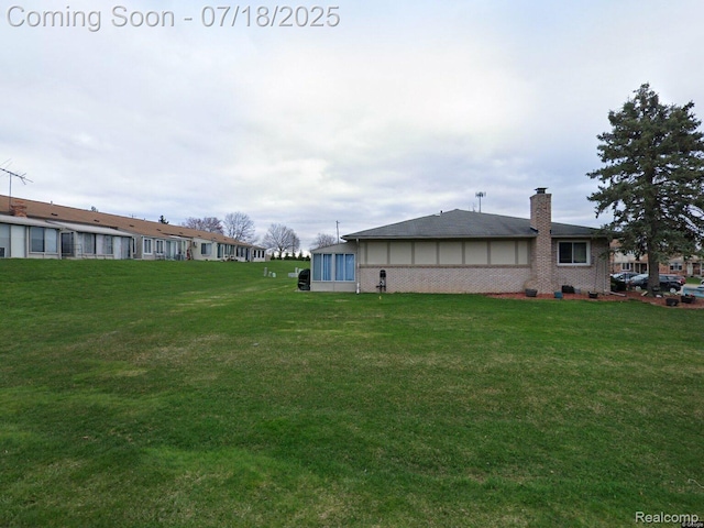 25204 Franklin Ter, South Lyon, MI 48178 - view of grassy yard